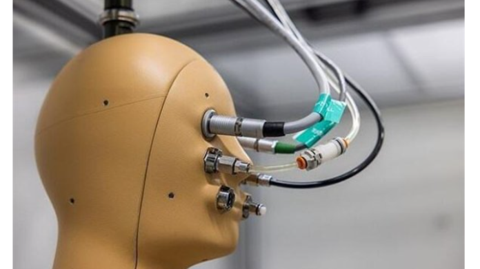 The United States launched a breathing and sweating robot: 35 independent sensing areas all over the body